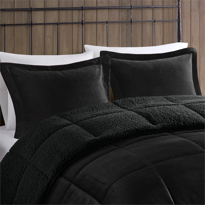 Olliix Woolrich Alton King Comforter Set Polyester in Black/Black