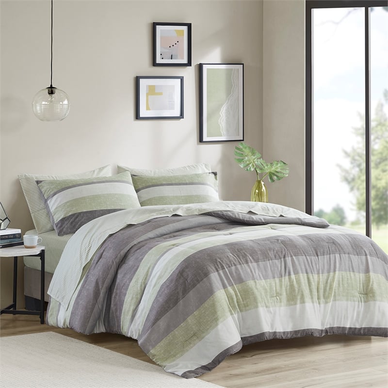 Olliix Madison Park Essentials Jaxon Twin Comforter Set Polyester in Green/Grey