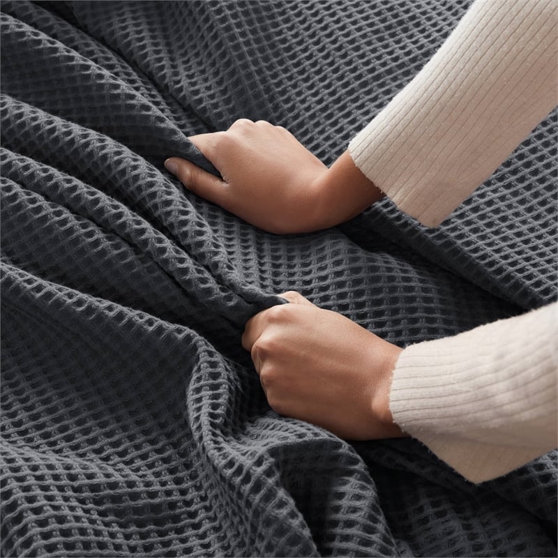Olliix Madison Park Waffle Weave Twin Blanket Cotton in Dark Grey