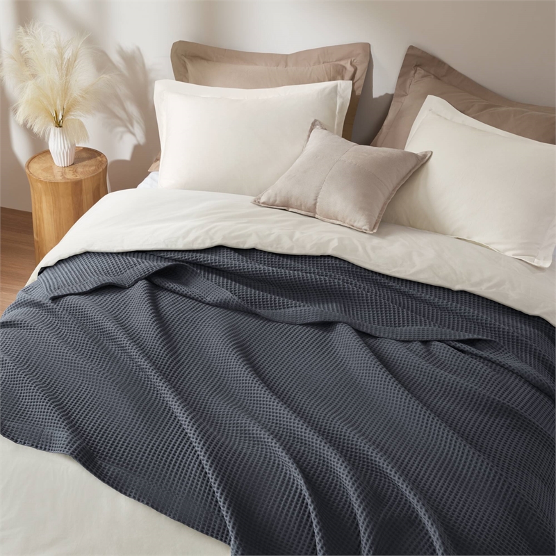 Olliix Madison Park Waffle Weave King Blanket Cotton in Dark Grey