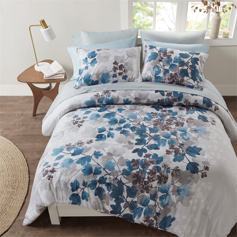 Olliix Madison Park Essentials Alexis King Comforter Set Polyester in Blue