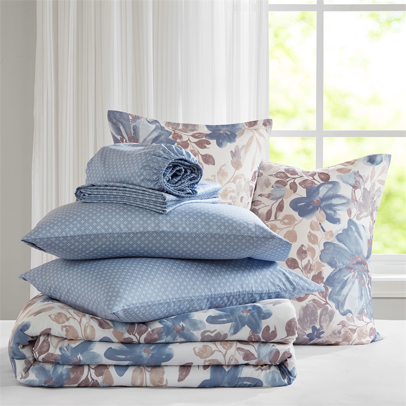 Olliix Madison Park Essentials Luna Full Comforter Set Polyester in Blue