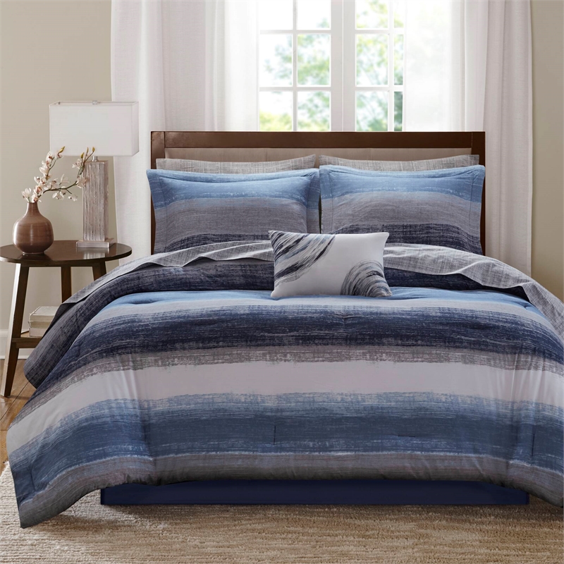 Olliix Madison Park Essentials Saben Cal King Comforter Set Cotton in Navy