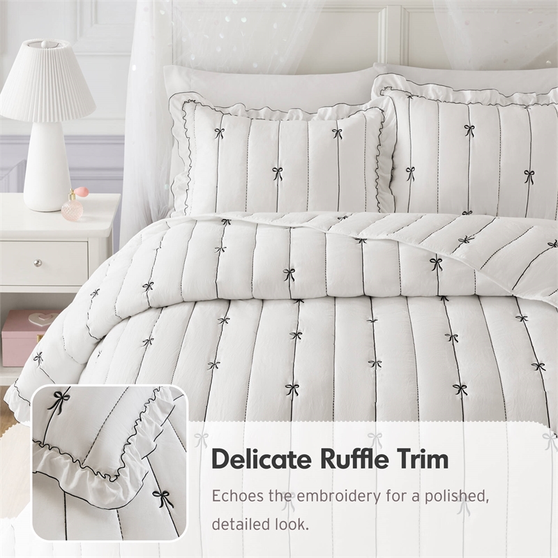 Olliix Intelligent Design Full/Queen Microfiber Quilt Set in  Black