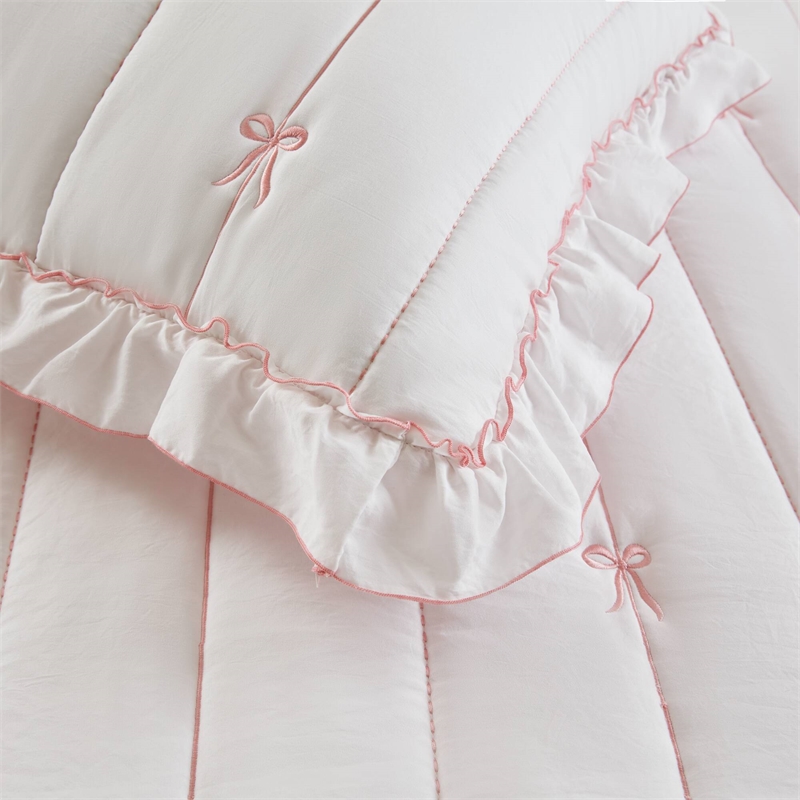 Olliix Intelligent Design Full/Queen Microfiber Quilt Set in  Pink