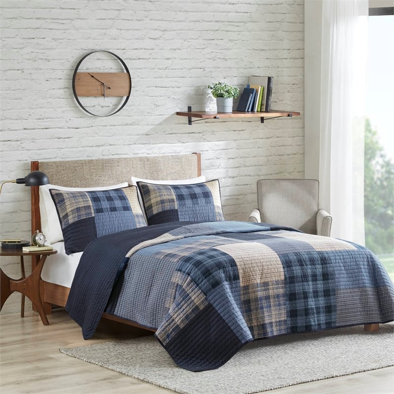 Olliix Woolrich King/Cal King Cotton Quilt Set in  Blue