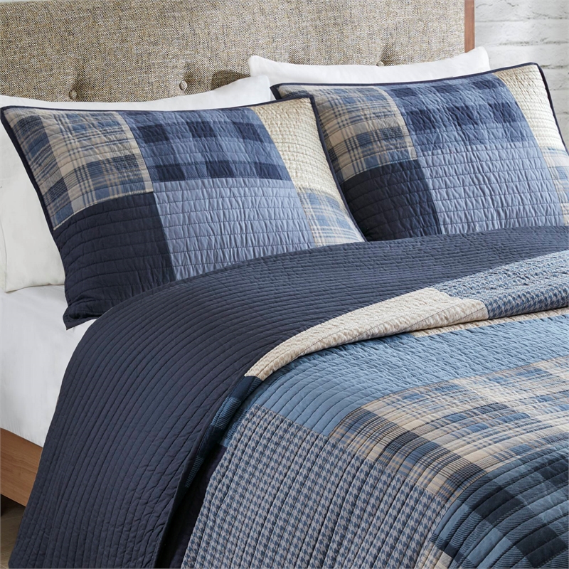 Olliix Woolrich Full/Queen Cotton Quilt Set in  Blue