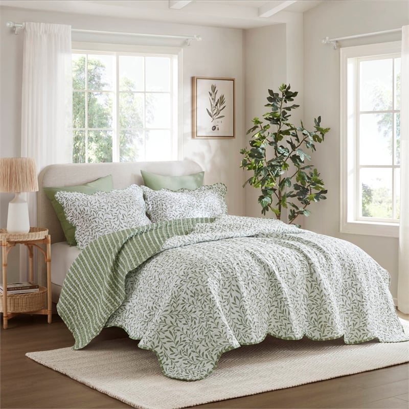 Olliix Madison Park King Microfiber Quilt Set in  Sage Green