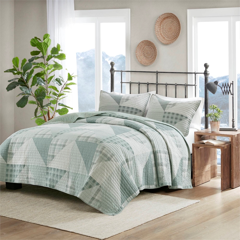 Olliix Woolrich King/Cal King Cotton Quilt Set in  Green
