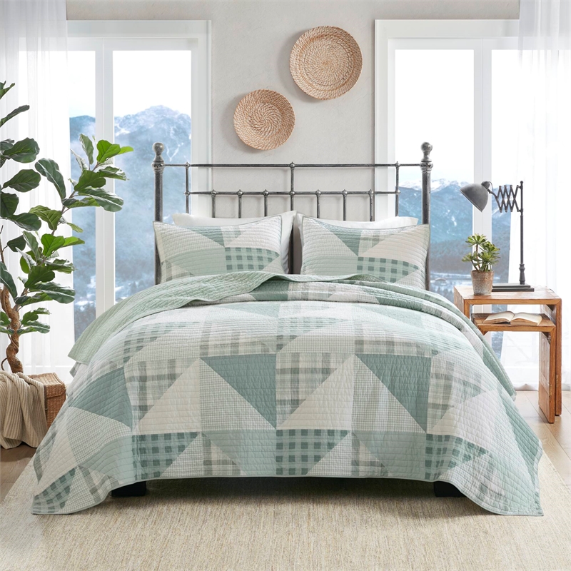 Olliix Woolrich King/Cal King Cotton Quilt Set in  Green