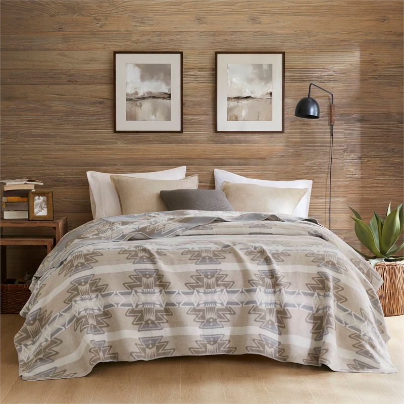Olliix Woolrich King Cotton Blanket in Neutral Aztec