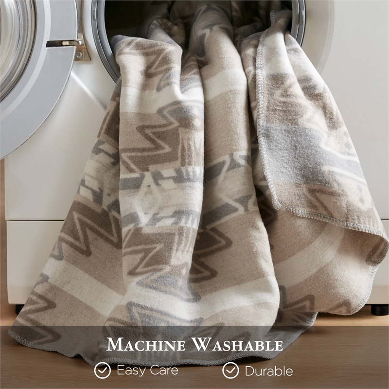 Olliix Woolrich Full/Queen Cotton Blanket in Neutral Aztec