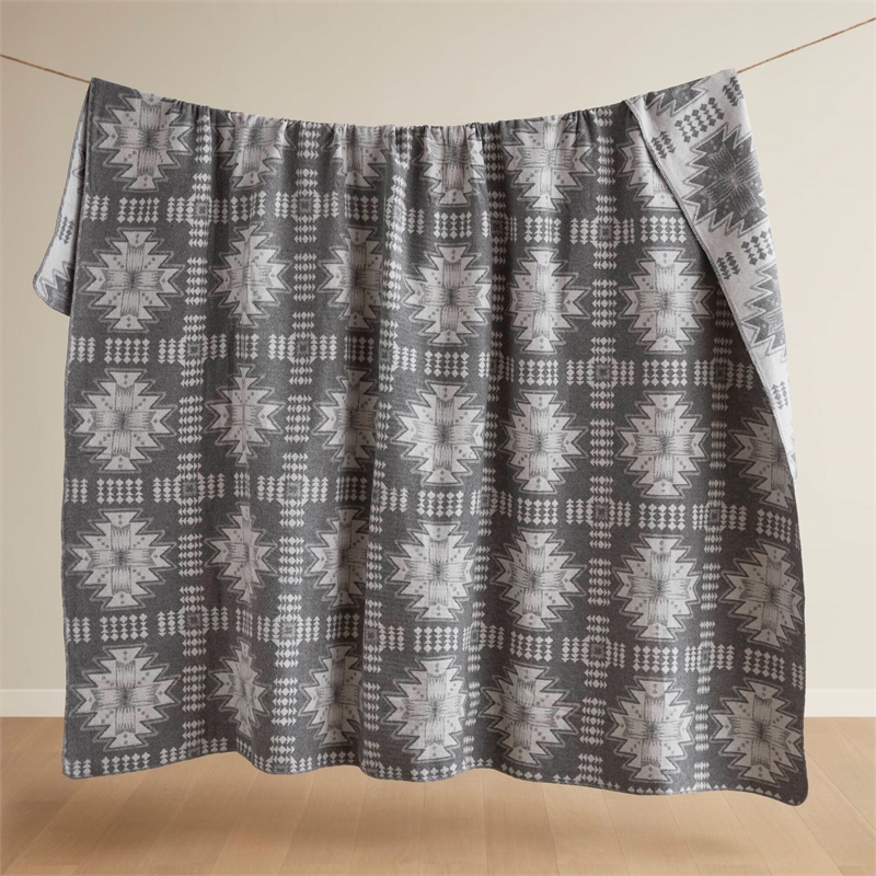 Olliix Woolrich King Cotton Blanket in Grey Aztec