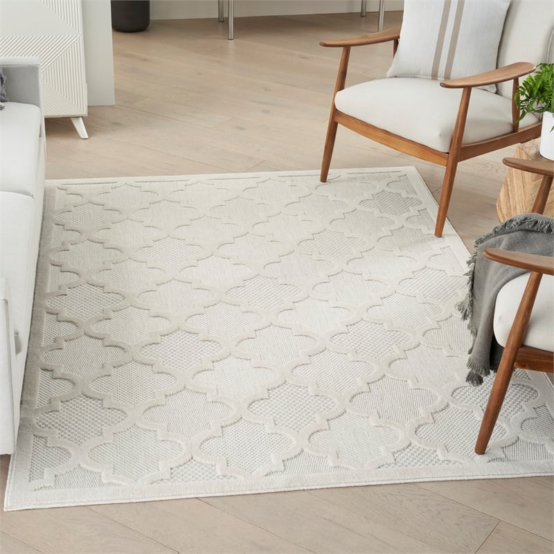 Nourison Easy Care 4' x 6' Ivory/White Indoor/Outdoor Rug