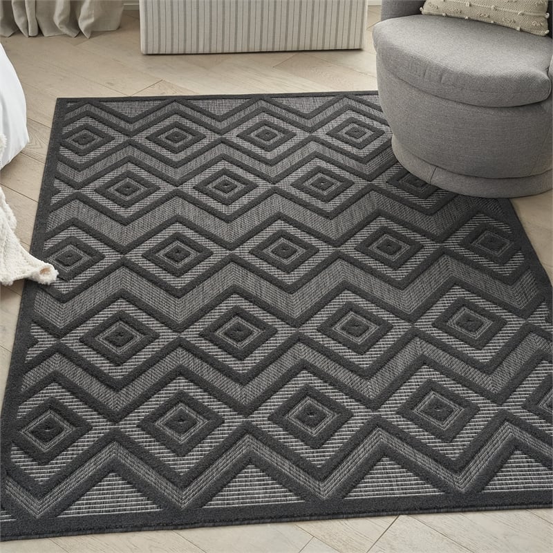 Nourison Versatile 4' x 6' Indoor/Outdoor Rug in Charcoal/Black