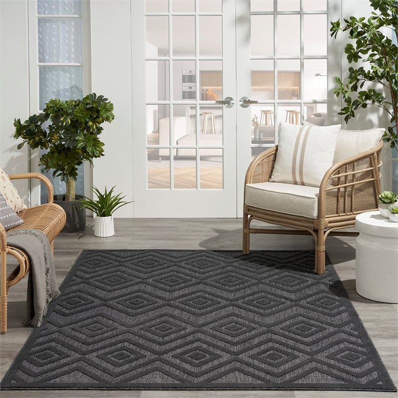Nourison Versatile 4' x 6' Indoor/Outdoor Rug in Charcoal/Black