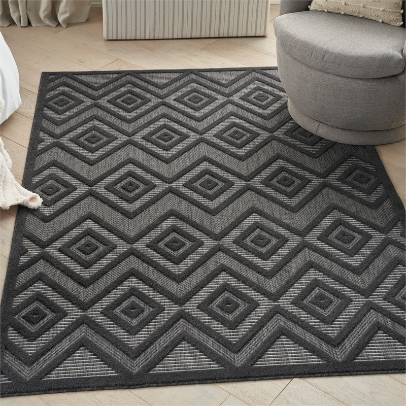 Nourison Versatile 6' x 9' Indoor/Outdoor Rug in Charcoal/Black