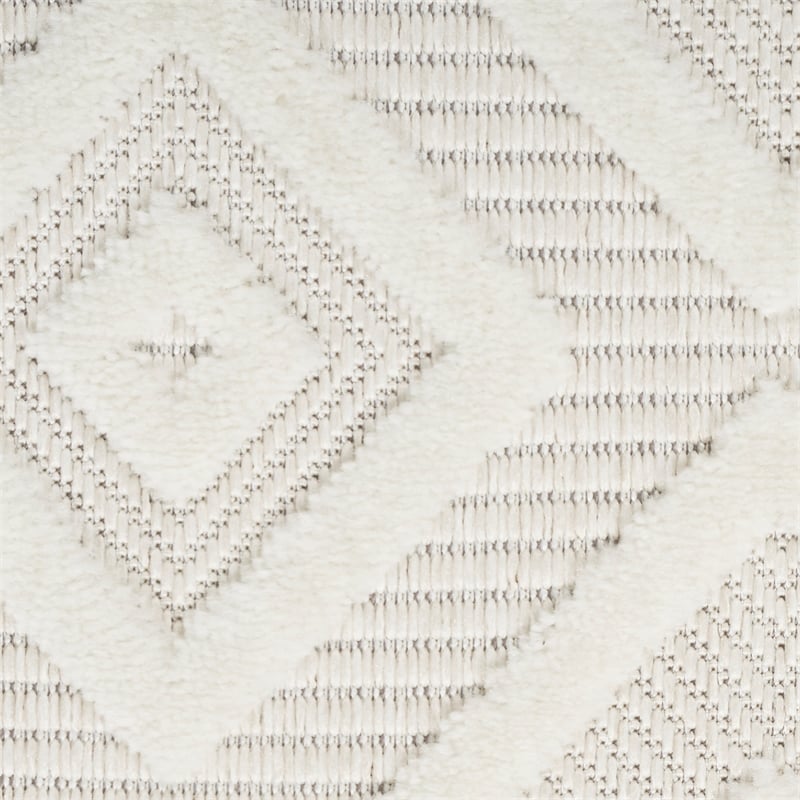 Nourison Versatile 6' x 9' Indoor/Outdoor Rug in Ivory/White