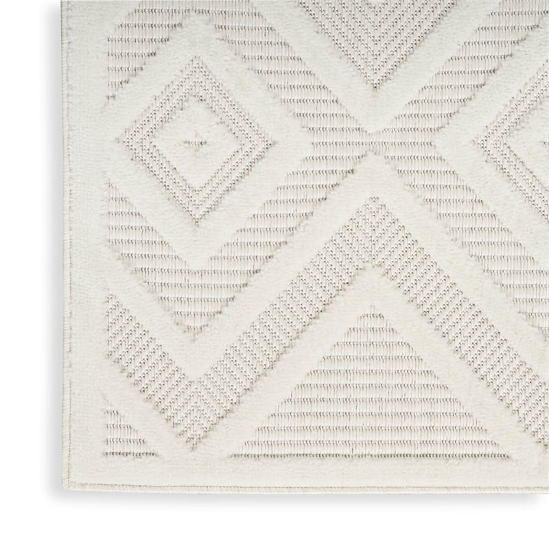 Nourison Versatile 6' x 9' Indoor/Outdoor Rug in Ivory/White