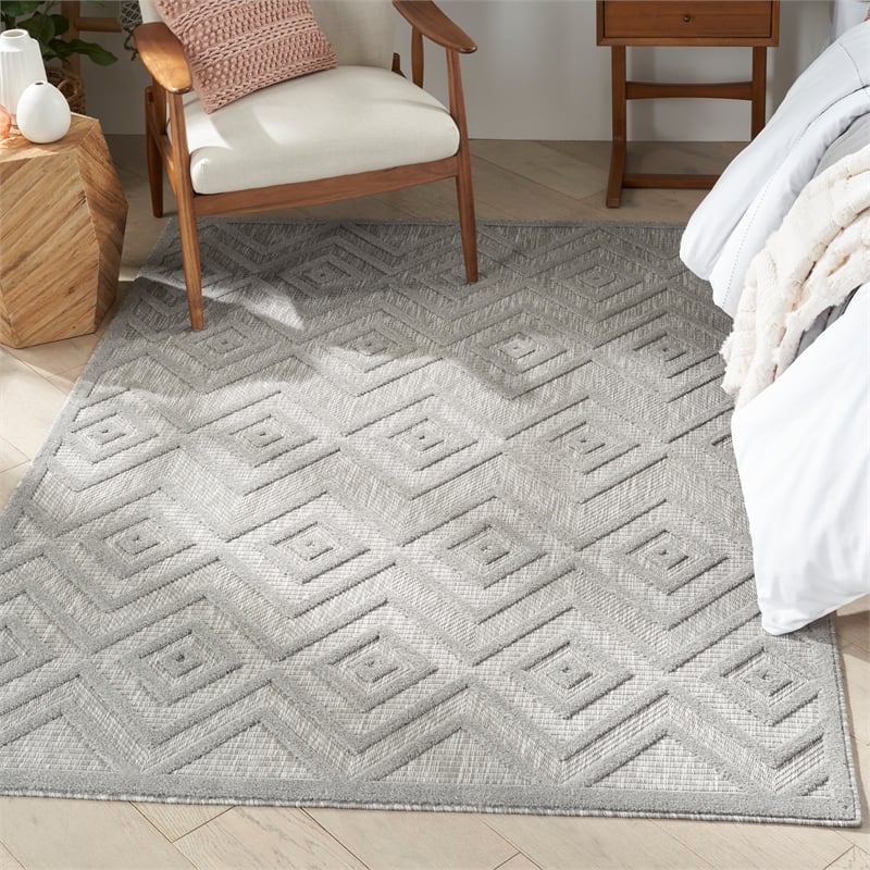 Nourison Versatile 6' x 9' Indoor/Outdoor Rug in Silver Grey