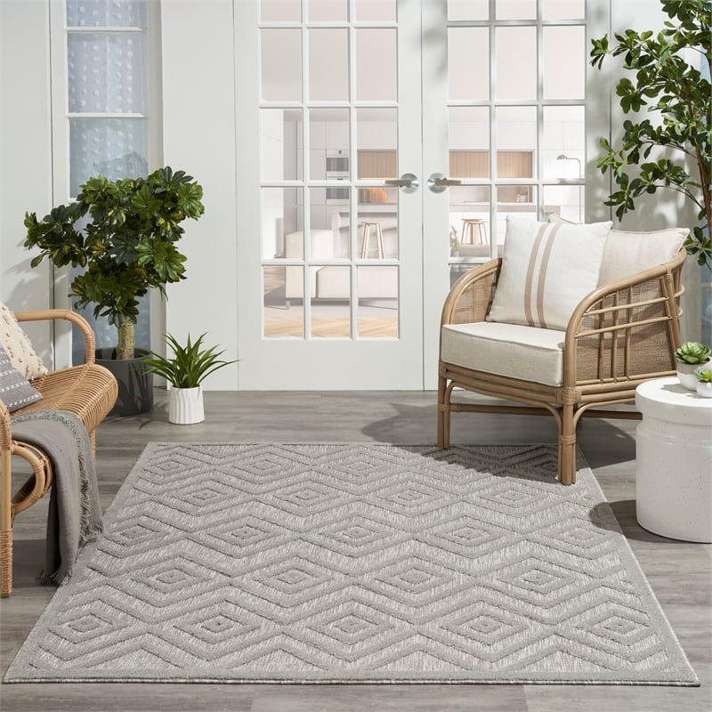 Nourison Versatile 6' x 9' Indoor/Outdoor Rug in Silver Grey