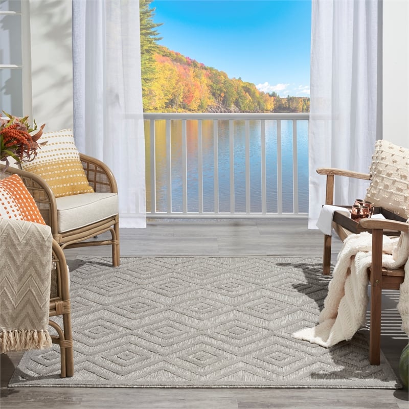 Nourison Versatile 6' x 9' Indoor/Outdoor Rug in Silver Grey
