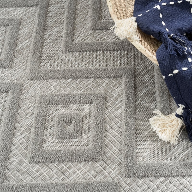 Nourison Versatile 6' x 9' Indoor/Outdoor Rug in Silver Grey