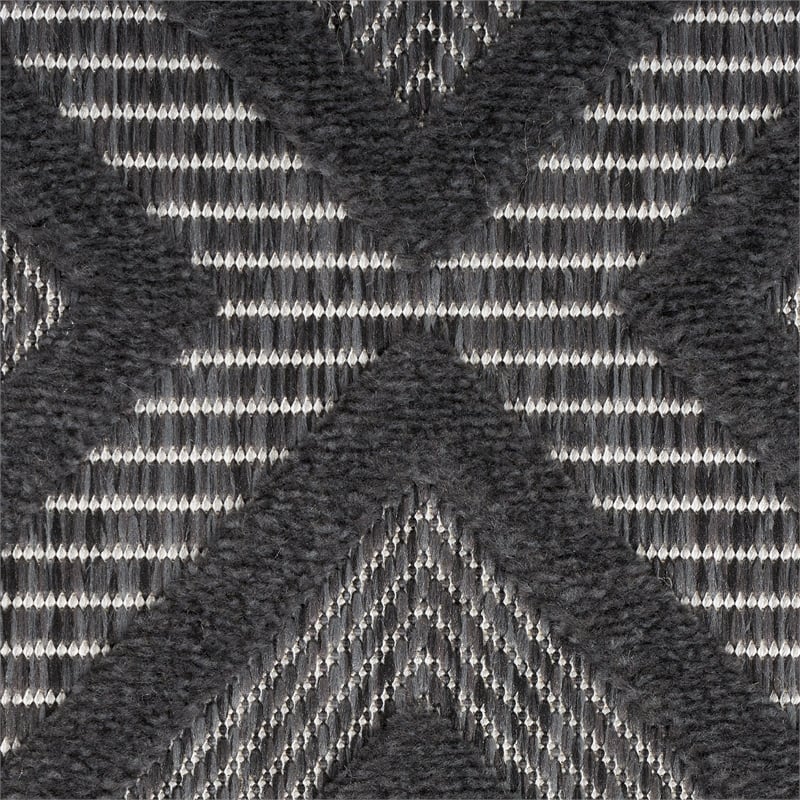 Nourison Versatile 7' x 10' Indoor/Outdoor Rug in Charcoal/Black