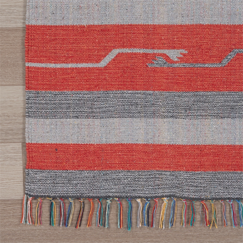 Nourison Baja Southwestern Trimmed Gray/Red Cotton Blend Area Rug (5' x 7')