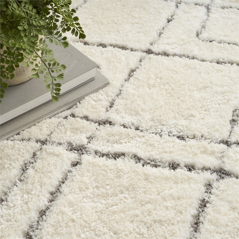 Nourison Luxurious Shag 63x87