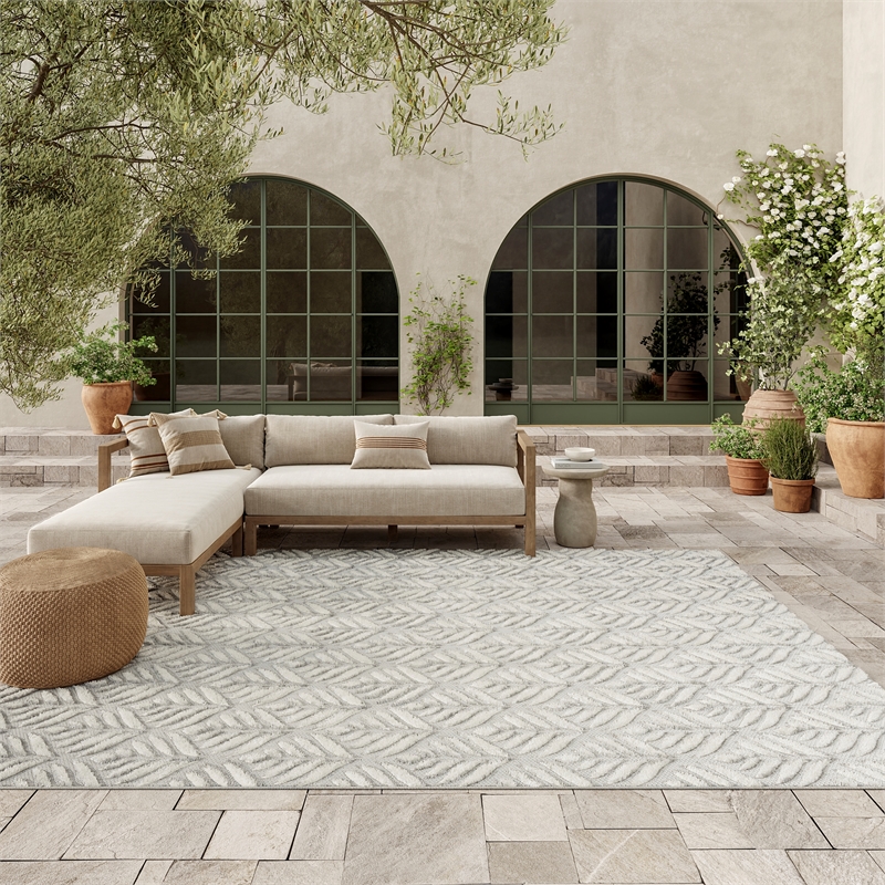 Nourison Aloha 7' x 10' Gray Fabric Tropical Area Rug (7' x 10')