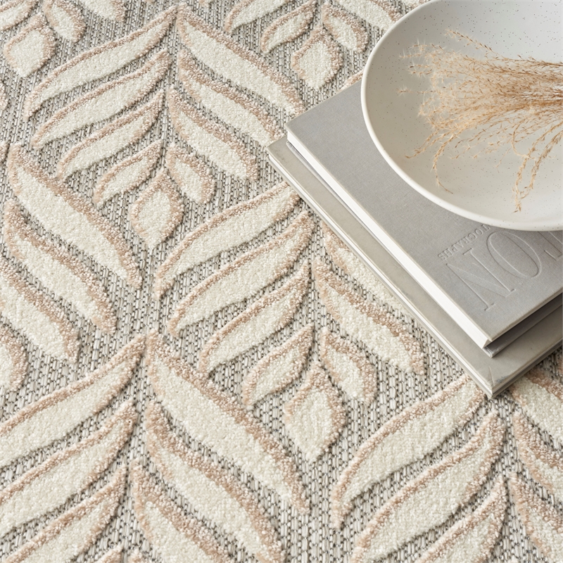 Nourison Aloha 6' x 9' Ivory Gray Fabric Tropical Area Rug (6' x 9')