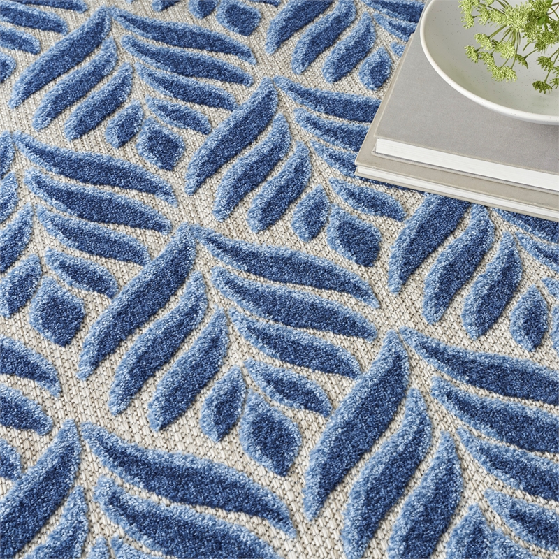 Nourison Aloha 8' x 11' Blue Fabric Tropical Area Rug (8' x 11')