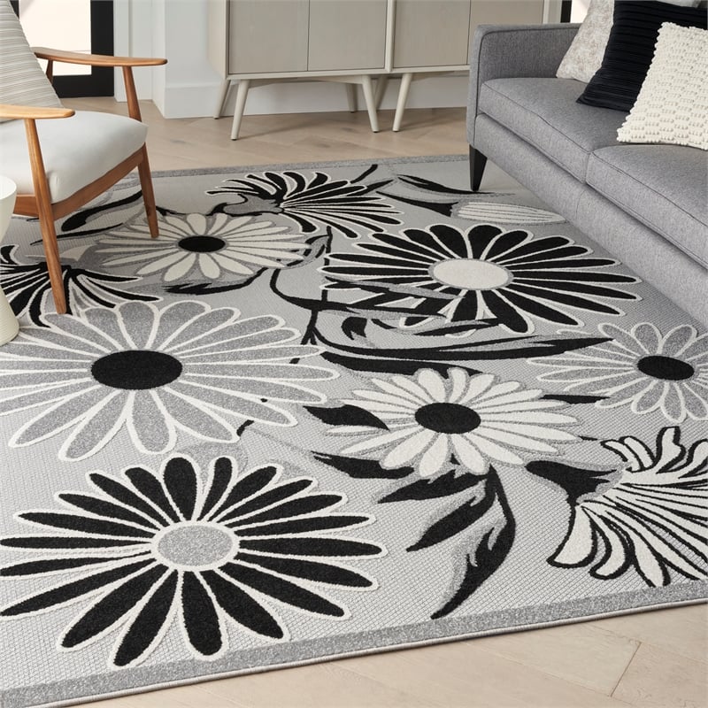 Nourison Aloha 4' x 6' Black White Fabric Contemporary Area Rug (4' x 6')