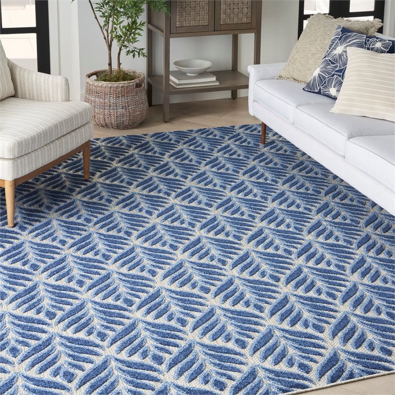 Nourison Aloha 4' x 6' Blue Fabric Tropical Area Rug (4' x 6')