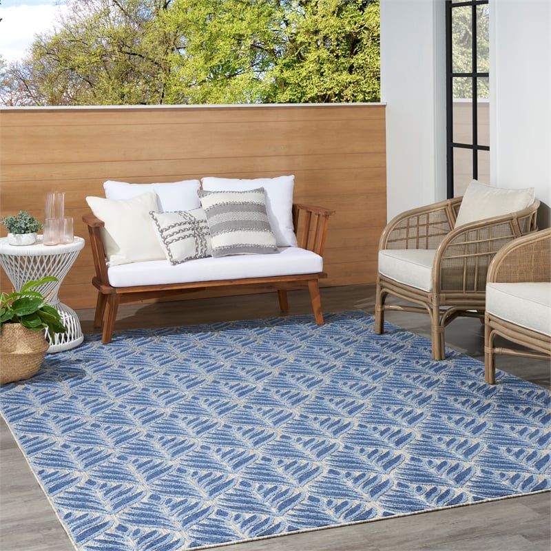 Nourison Aloha 4' x 6' Blue Fabric Tropical Area Rug (4' x 6')