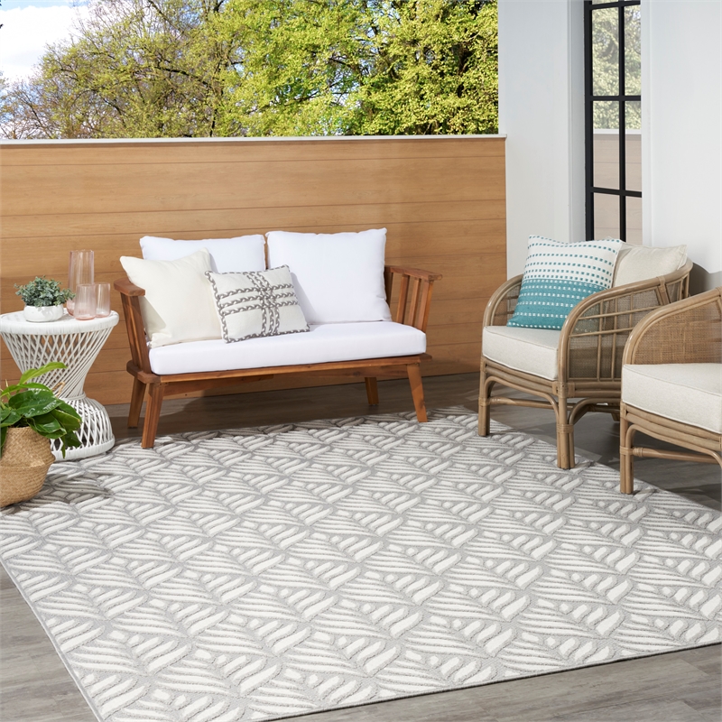 Nourison Aloha 9' x 12' Gray Fabric Tropical Area Rug (9' x 12')