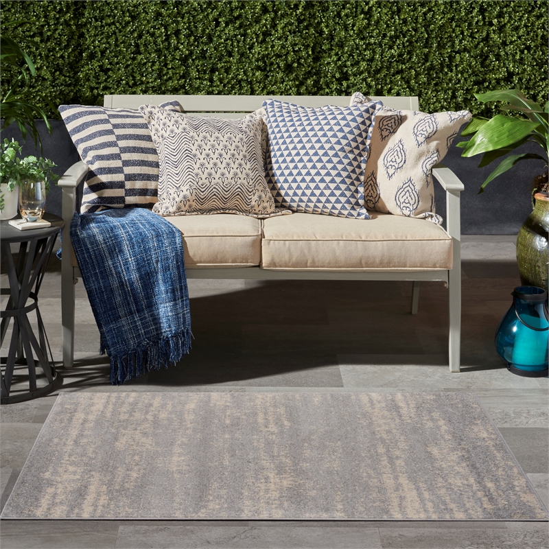 Nourison Essentials 24x48