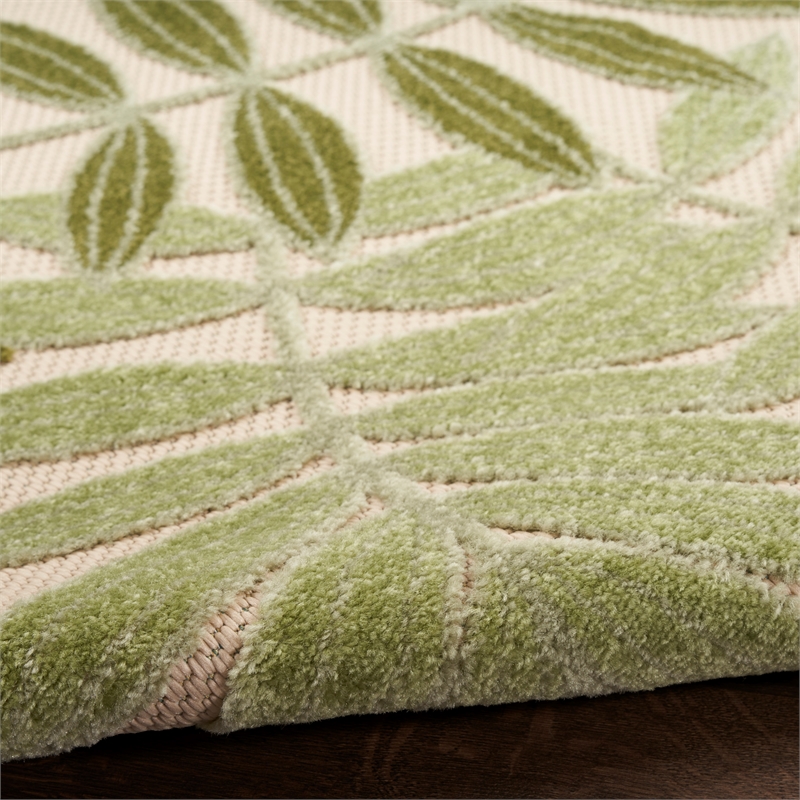 Nourison Aloha 5' x Round Ivory Green Fabric Outdoor Area Rug (5' Round)