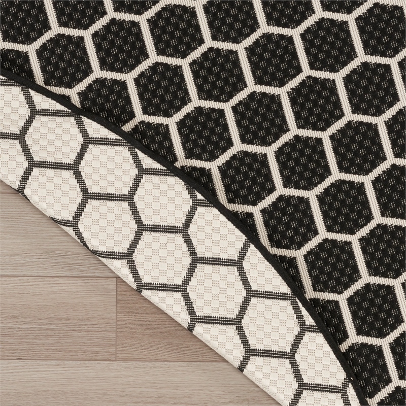 Nourison Reversible Ind/Outd 8' x Round Black Area Rug