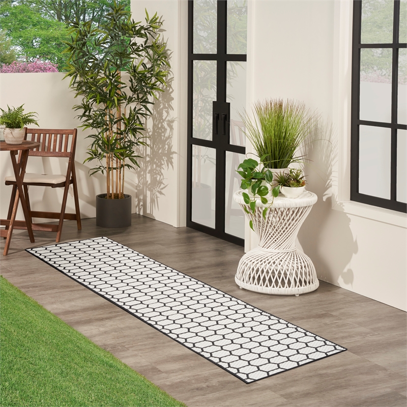 Nourison Reversible Ind/Outd 12' Runner Black Area Rug