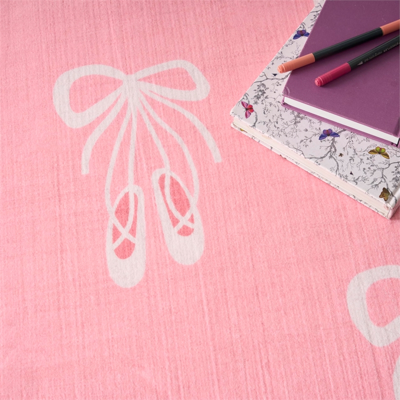 Nourison Home Imagination 7' x 9' Pink   Area Rug