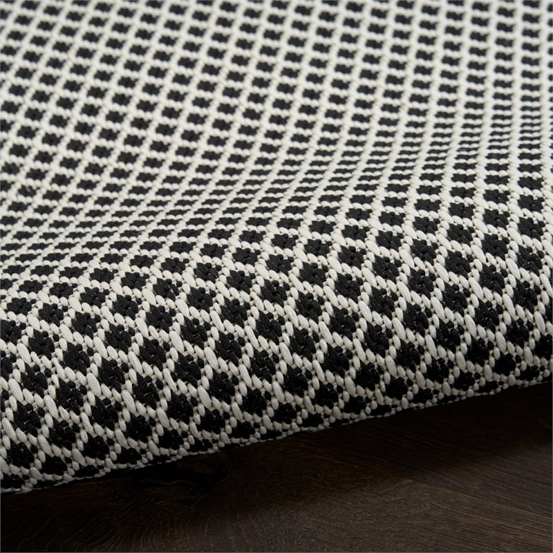 Nourison Home Courtyard 6' x 9' Fabric Black White Area Rug