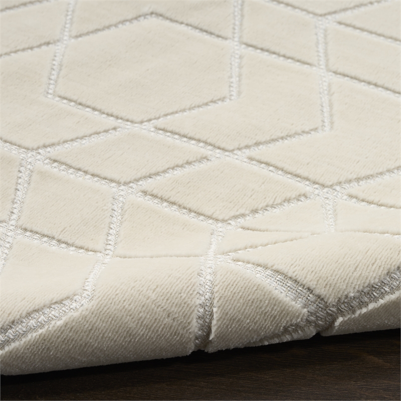 Nourison Washable Charm 2' x 3' Ivory Modern Indoor Rug