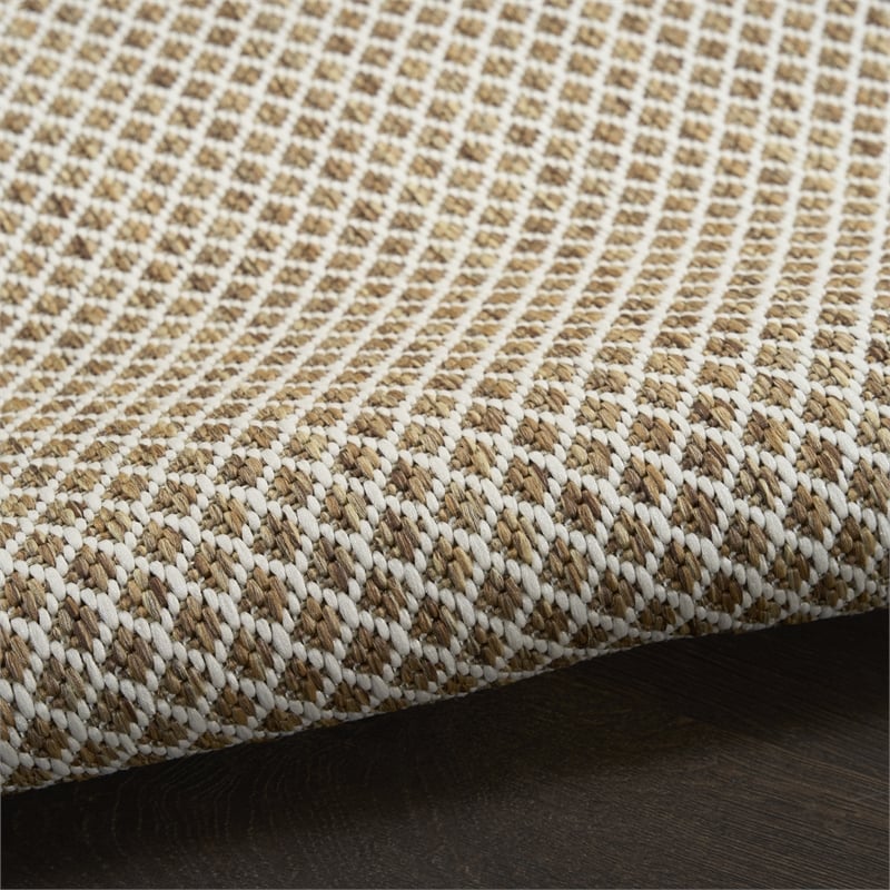 Nourison Courtyard 2'2