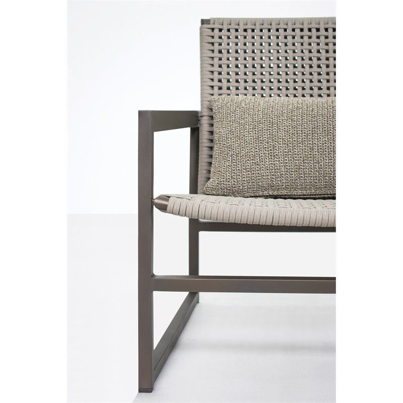 Seasonal Living Archipelago Torres Strait Aluminum Lounge Chair in Nut Brown