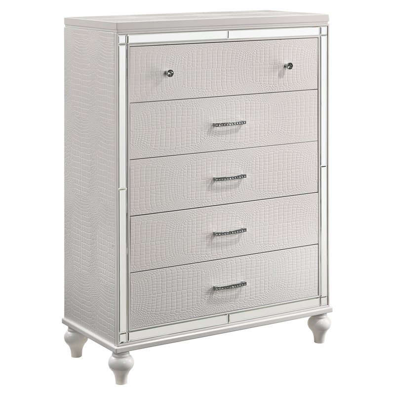 New Classic Furniture Modern Solid Wood Chest with Drawers in White