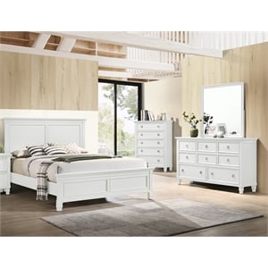 New Classic Tamarack 4-Piece Wood King Bedroom Set with Chest in White