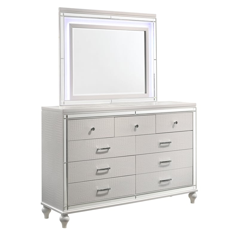 New Classic Furniture Valentine 6-Piece Solid Wood King Bedroom Set in White