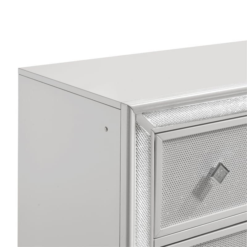 New Classic Furniture Stardust Wood 6-Drawer Dresser in White